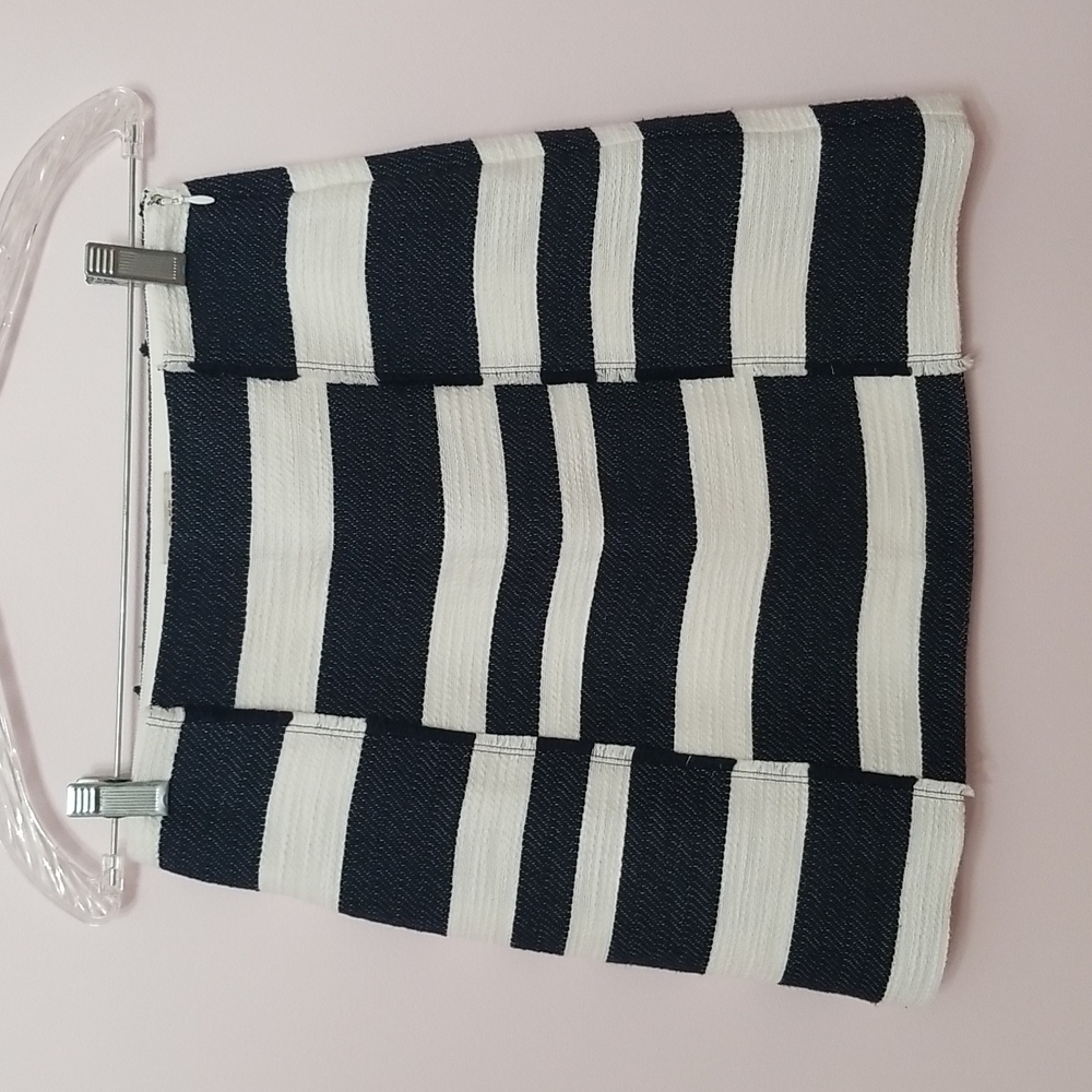 LOFT navy blue and white illusion skirt, size 2P